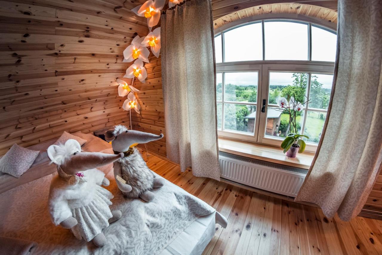 Handmade Latgola - Vairak Ka Vienkarsi "Naktsmitne" Līvāni Exteriör bild